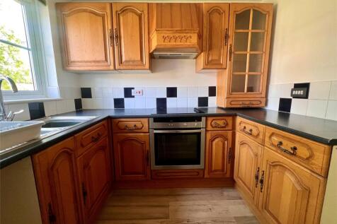 Bickford Close, Barrs Court, Bristol, Gloucestershire, BS30 photo 3