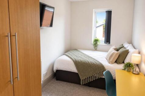 ELM PLACE, ORMSKIRK, LANCASHIRE photo 4