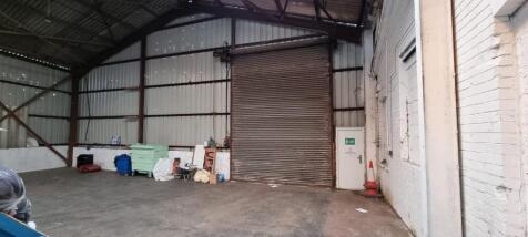 Light Industrial to rent Image 10