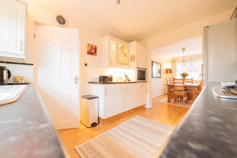 Award-winning Media team on EVERY Listing_16