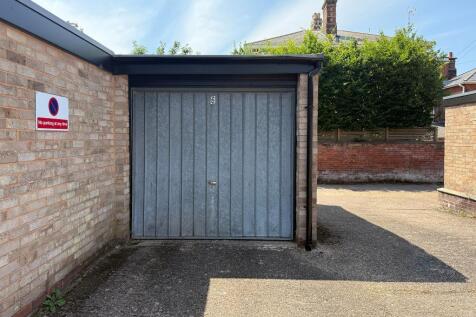 Useful off road private garage