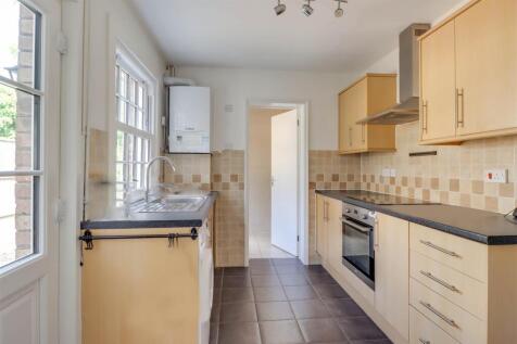 32 STATION AVENUE 2025-11.jpg