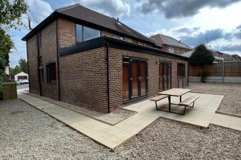 Haydon Road photo 3