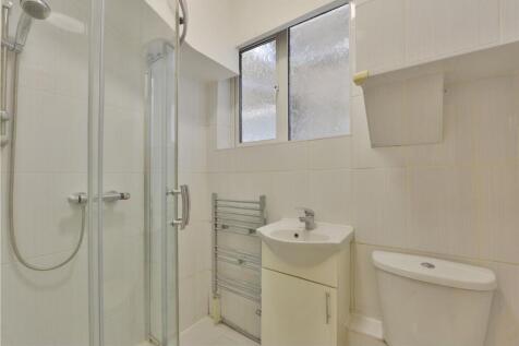 2@32 Clifton Gdns.09.jpg