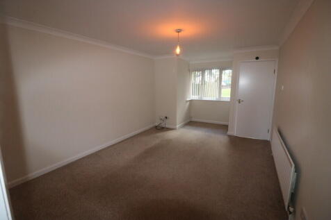 15 Vicarage Gardens photo 2