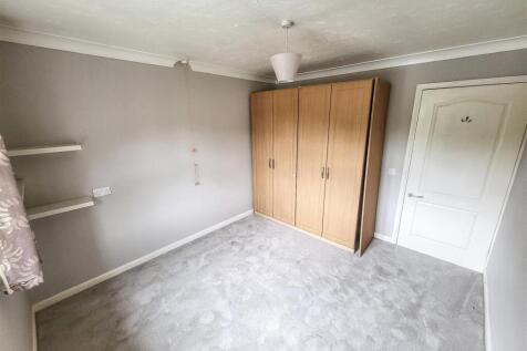 1-30 Oakham Court - Bedroom 2.jpg