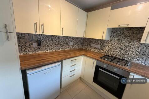 Harlech Avenue, Caversham, Reading, RG4 photo 4
