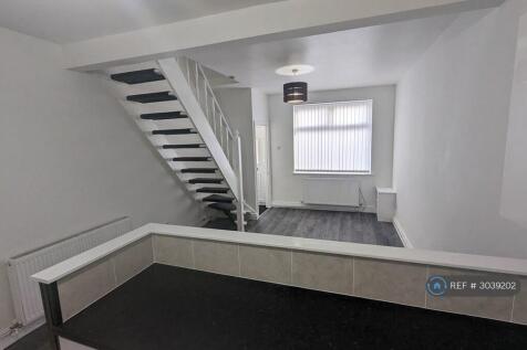 Open Plan Lounge &amp; Kitchen 2