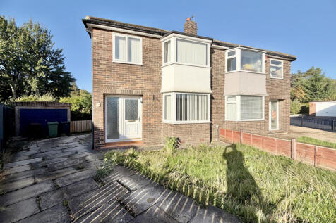 Leeds, LS25 - property photo