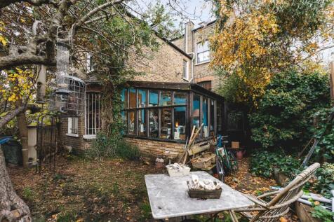 Mildenhall Road-23.jpg