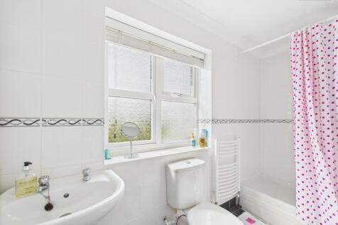 En-Suite To Bedroom Three