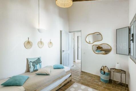 Almancil Fully Renovated 5 Bed Villa For Sale (37)