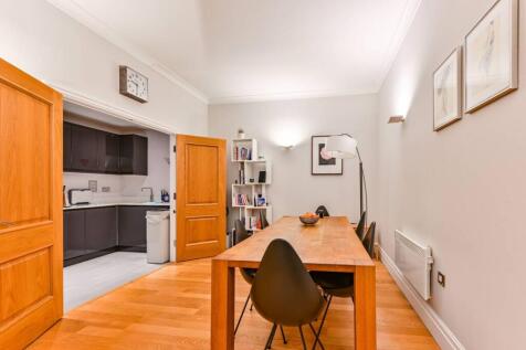 2 bed, 2 bath Flat in manchester - Photo 7