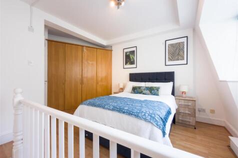 bedroom _.jpg