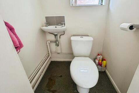 Cloakroom/Wc