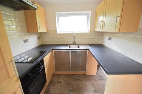 Eastlands, New Milton, Hampshire. BH25 5PH photo 4