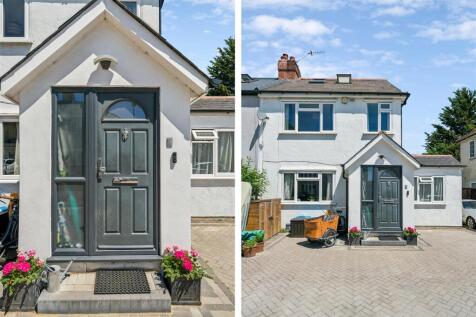 Staveley Gardens, W4 - FOR SALE