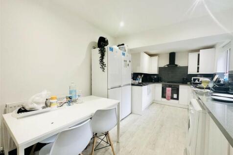Balfour Road, Nottingham, Nottinghamshire, NG7 photo 2
