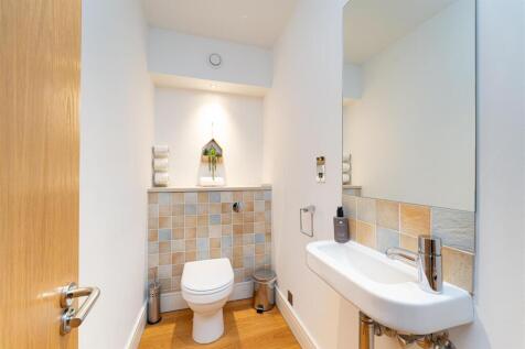 Bedroom 2 Ensuite