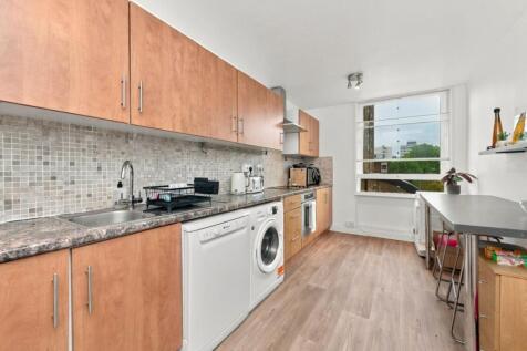 Bramlands Close, Battersea, London, SW11 photo 4
