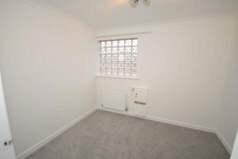 Bedroom 3/Office
