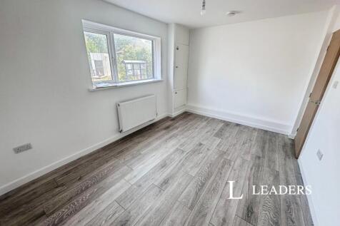 London Road, Chesterton, Newcastle, ST5 photo 3
