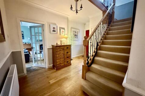 RECEPTION HALLWAY