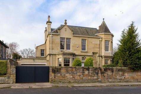 6 bed, 5 bath Detached in Edinburgh - Photo 4