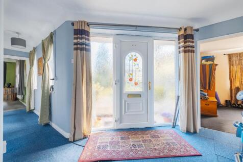 38 Waterford Dr-21.jpg