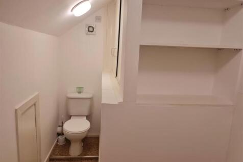Bathroom-Top Floor