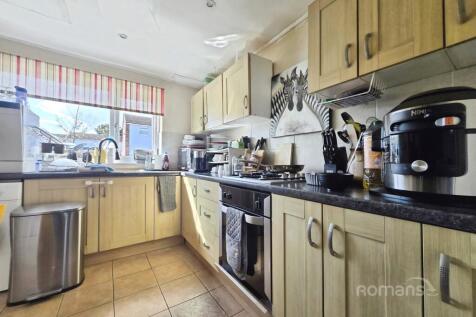 Appledore, BRACKNELL, Berkshire, RG12 photo 3
