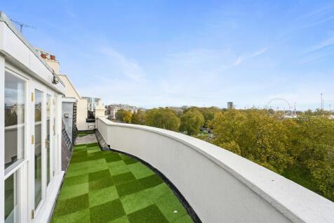 11 Connaught Place  5th floor Terrace Outlook.JPG