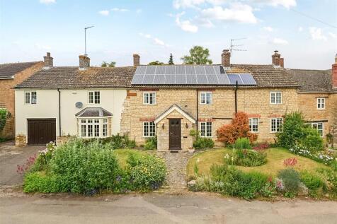 Bricklayers Cottage, 11 Careys Road, Pury End