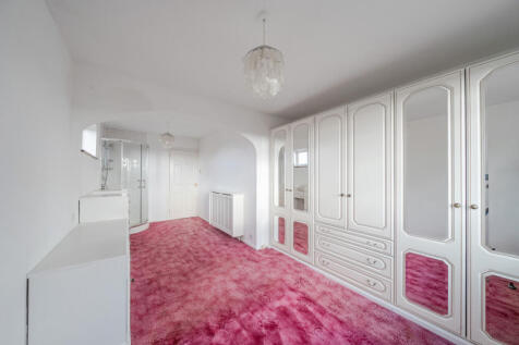 1384341-8-69259d7...