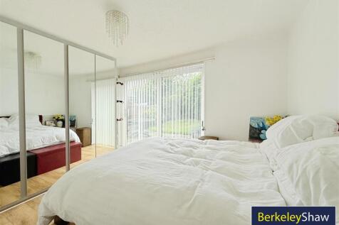 Bedroom 1 - Ground Floor