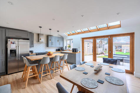 1402464-7-6977a57...