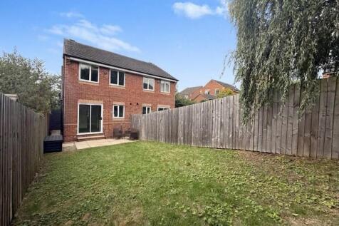 Woodside Avenue, Meanwood, Leeds photo 4