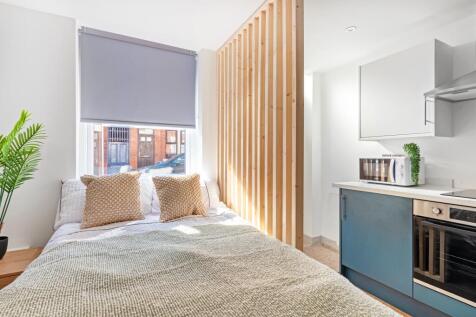 Room 1, Brough Street photo 3