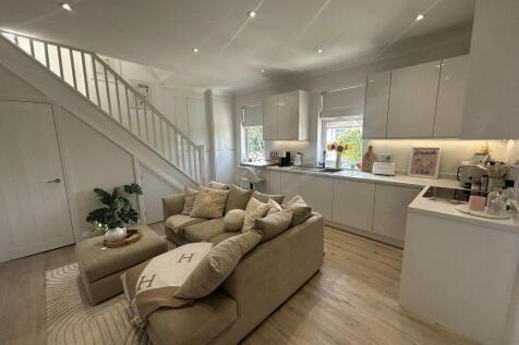 Leigh Hall Road - ONLINE REGISTRATION photo 3