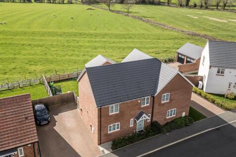 10 Foxglove Drive, Swinford