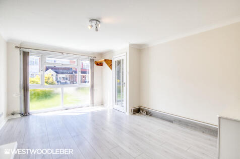 Nursery Road, Hoddesdon photo 4