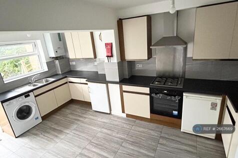 Kitchen Angle 1
