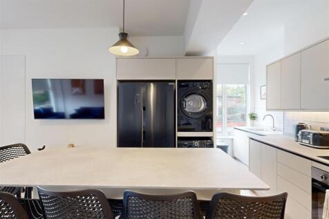 5A, Chestnut Avenue, Hyde Park, Leeds photo 3