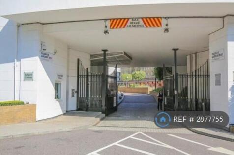 Entrance To Development &amp; Concierge