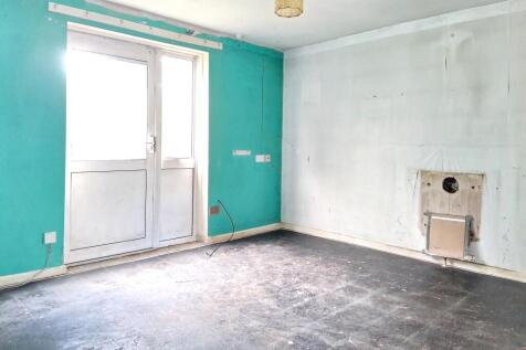 33 Cowbridge Crescent, Malmesbury, Wiltshire, SN16 9LY