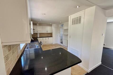 Cedar Close, RAF Lakenheath, BRANDON photo 4