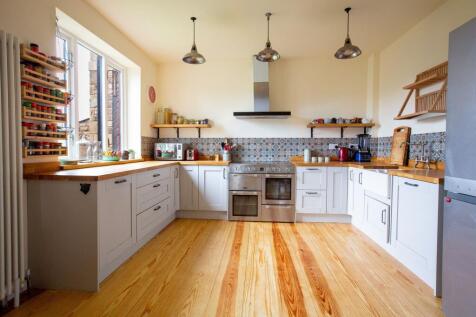 LIVING DINING KITCHEN