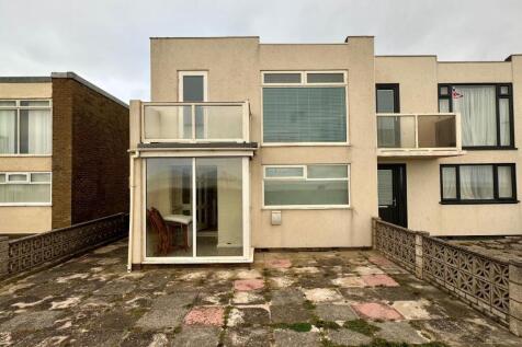 2-bed house on Rossall Promenade, Thornton-Cleveleys, £1,000/mo
