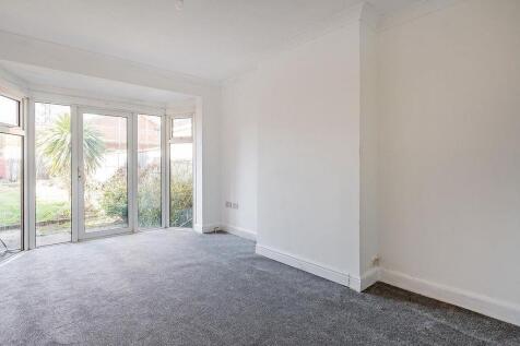 Living room Lode.jpg