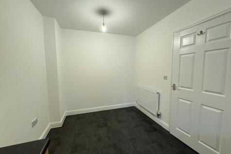Malthouse Way, Hellingly BN27 photo 4